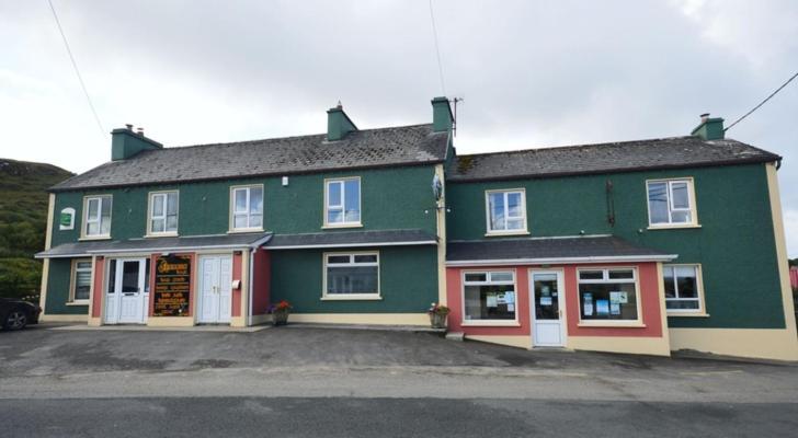 Annora Bar & Bed & Breakfast